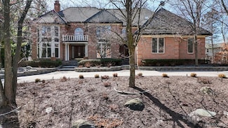 5148 Crest Knolls Ct, Bloomfield Hills, MI 48302