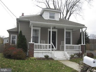 16 Sunset Ave, Wernersville, PA 19565