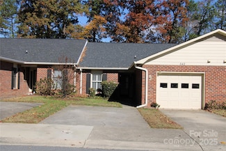 542 Camrose Cir NE, Concord, NC 28025