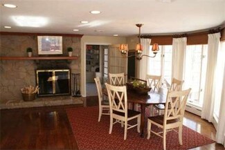 5 Stagecoach Rd, Hingham, MA 02043