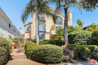 911 7th St Unit D, Santa Monica, CA 90403