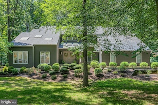 9 Sleepy Hollow Ln, Princeton Junction, NJ 08550