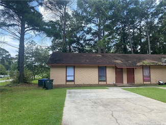 6429 Rockford Dr, Fayetteville, NC 28304