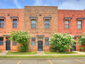 375 Triad Village Dr Unit 6, Norman, OK 73071