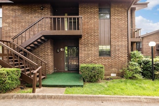 2325 Lakeshore Dr, Hot Springs, AR 71913
