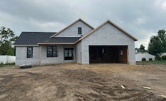 2251 Creekmore Ln, Bay City, MI 48706