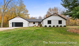 4215 56th St, Holland, MI 49423