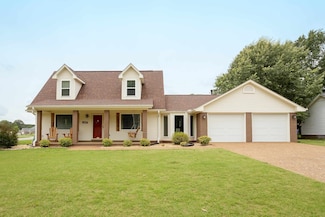 147 W Oak Hill Dr, Florence, AL 35633
