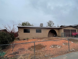 2709 Paseo de Tularosa, Santa Fe, NM 87505
