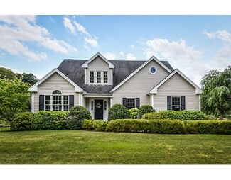 8 Butler St, Sherborn, MA 01770