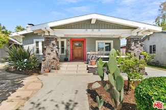 128 S Hobart Blvd, Los Angeles, CA 90004