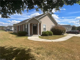 2470 Shadow Valley Rd, High Point, NC 27265