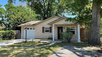 4824 16th St, Zephyrhills, FL 33542