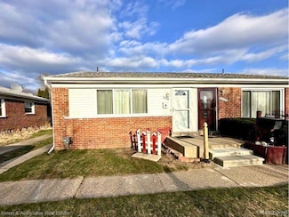 2439 Stieber St Unit 94, Westland, MI 48186