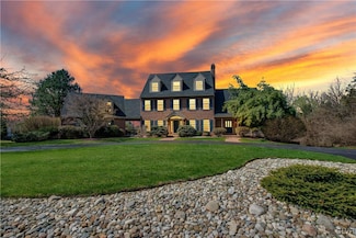 4285 Farmersville Ct, Easton, PA 18045
