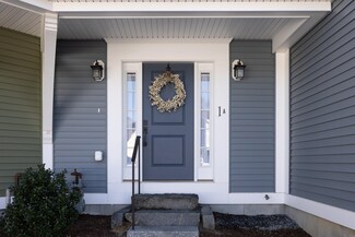 1 Kenmore Ct Unit A, Exeter, NH 03833