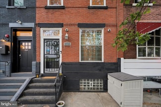 2325 N College Ave, Philadelphia, PA 19121