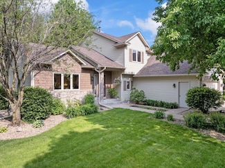 1203 Bluestem Ct, Northfield, MN 55057