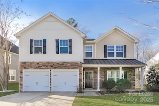 9931 Seven Oaks Dr, Charlotte, NC 28215