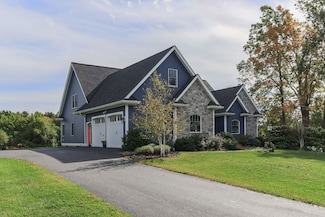 12 Stage Rd, Hampstead, NH 03841