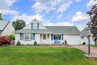 223 East Ln, Clark, NJ 07066
