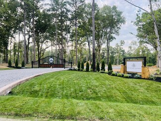 120 Pine Grove Ln, Dover, TN 37058