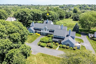 223 Corey Ln, Middletown, RI 02842