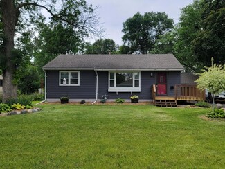 5707 Girard Ave N, Minneapolis, MN 55430