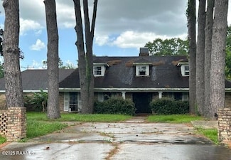1409 Carmel Dr, Lafayette, LA 70501