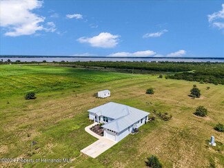 1320 Ponds Rd, Frostproof, FL 33843