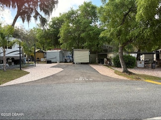 25156 NE 143rd St, Salt Springs, FL 32134