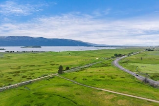 11 Stonebreaker Ln, Cascade, ID 83611