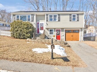 2 Fox Rd, Woburn, MA 01801