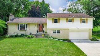 918 Debbie Ct, Dayton, OH 45415