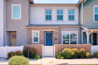 151 Farmhouse Dr Unit 2, Simi Valley, CA 93065