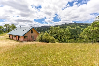 4610 Feliz Creek Rd, Hopland, CA 95449