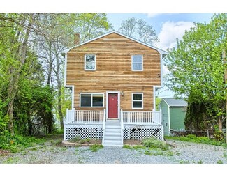 22 Taylor St, Georgetown, MA 01833