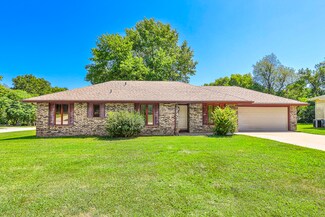 3340 N Wildan Ave, Springfield, MO 65803