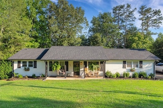 301 Ridgecrest Dr, Easley, SC 29640