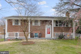 13907 Green Mountain Dr, Maugansville, MD 21767
