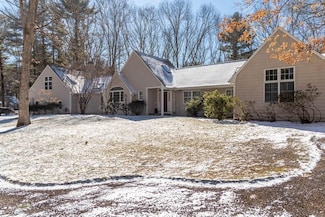 11 Adams Ln, Wayland, MA 01778