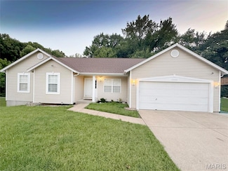12533 Evening Shade Dr, Florissant, MO 63033