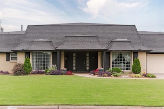 8625 Lakehurst Dr, Oklahoma City, OK 73120