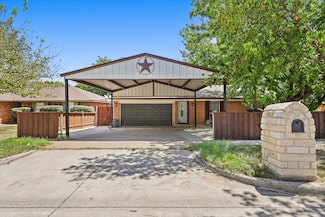 1026 S Center St, Grand Prairie, TX 75051