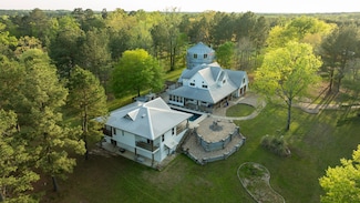 1441 Coffeeville Rd, Jefferson, TX 75657