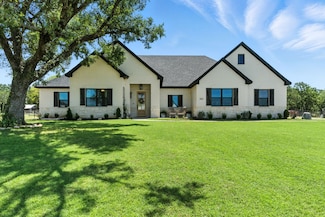 2016 Feather Ln, Weatherford, TX 76088