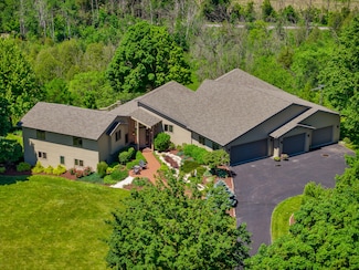 N6596 Riverview Rd, Plymouth, WI 53073
