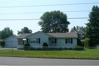 913 Mckinstry Ave, Chicopee, MA 01020