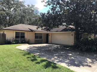 307 Foxwood Dr, Brandon, FL 33510