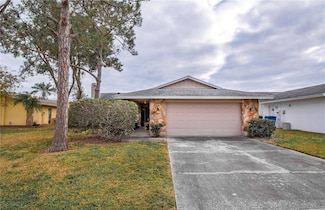 4013 Lexington Ct, Largo, FL 33771